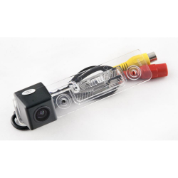 Камера заднього огляду iDial CCD-107 Skoda Octavia Фото Камера заднього огляду iDial CCD-107 Skoda Octavia