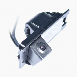 Камера заднього огляду IL Trade 1340 Alfa Romeo / Fiat Фото Камера заднього огляду IL Trade 1340 Alfa Romeo / Fiat